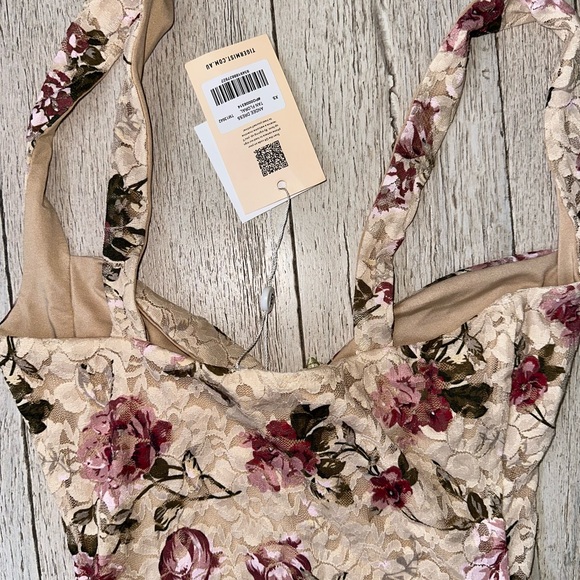 Tiger Mist Tan Floral Dress - Picture 12 of 13